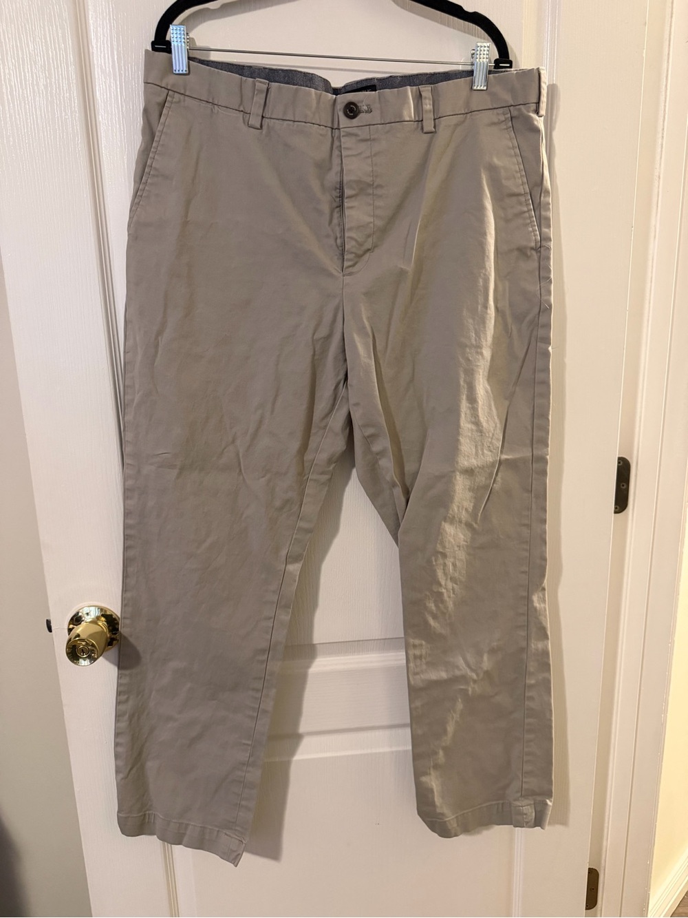 Banana Republic Men's Chinos in Light Khaki